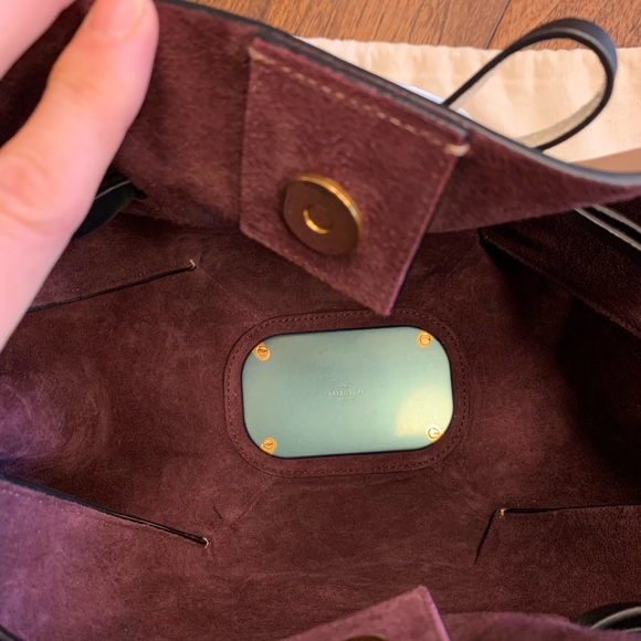 Valentino Rockstud V logo bucket crossbody medium - Picture 4 of 9